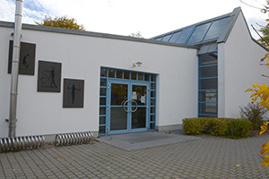 Die Turnhalle an der Königsseestraße im Stadtteil Hochzoll. Quelle: S. Kerpf/Stadt Augsburg.