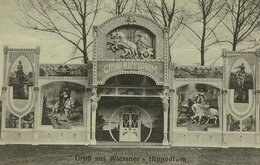 Werbeansicht des sogenannten „Hippodrom“ aus der Gewerbeakte des Schausteller Reinhold Wiesner vom Anfang des 20. Jahrhunderts (Stadtarchiv Augsburg, Polizeidirektion Augsburg, Polizeisachregistratur – Bestand 10, Nr. 1149.)