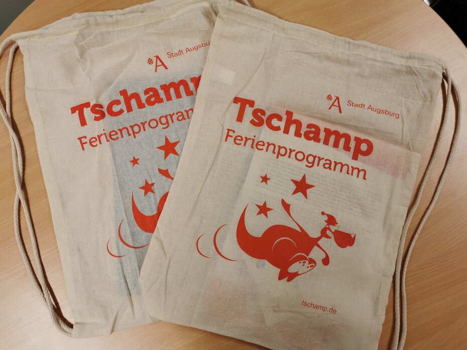 Weihnachtstüten des Tschamp Ferienprogramms werden wieder verschenkt