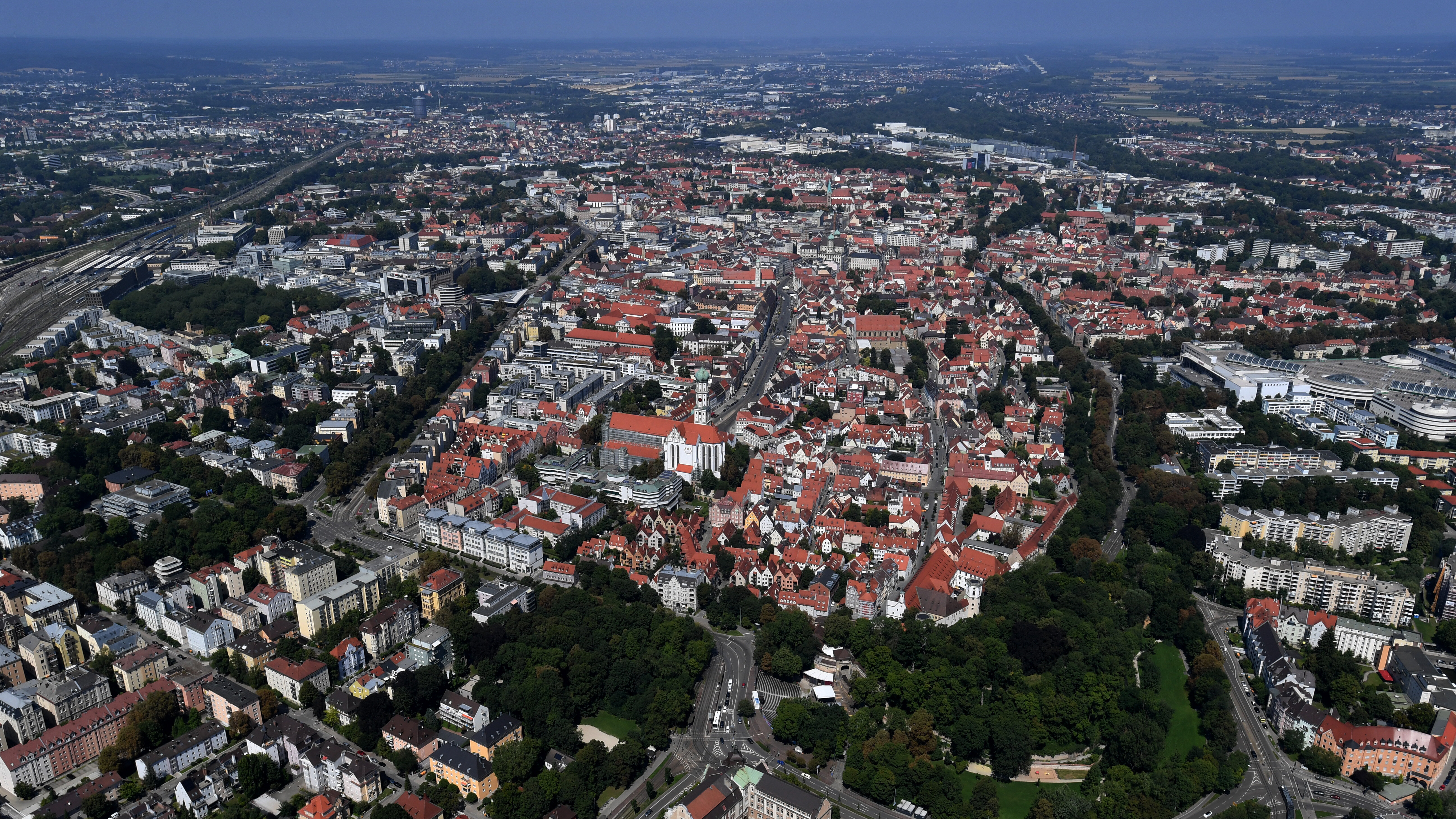 Augsburg von einem Flugzeug aus fotografiert