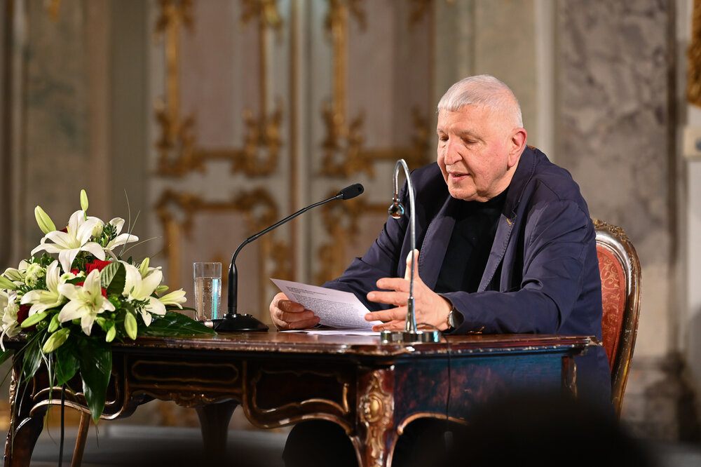 Die Laudatio hält Theater- und Opernregisseur, Matthias Langhoff. 