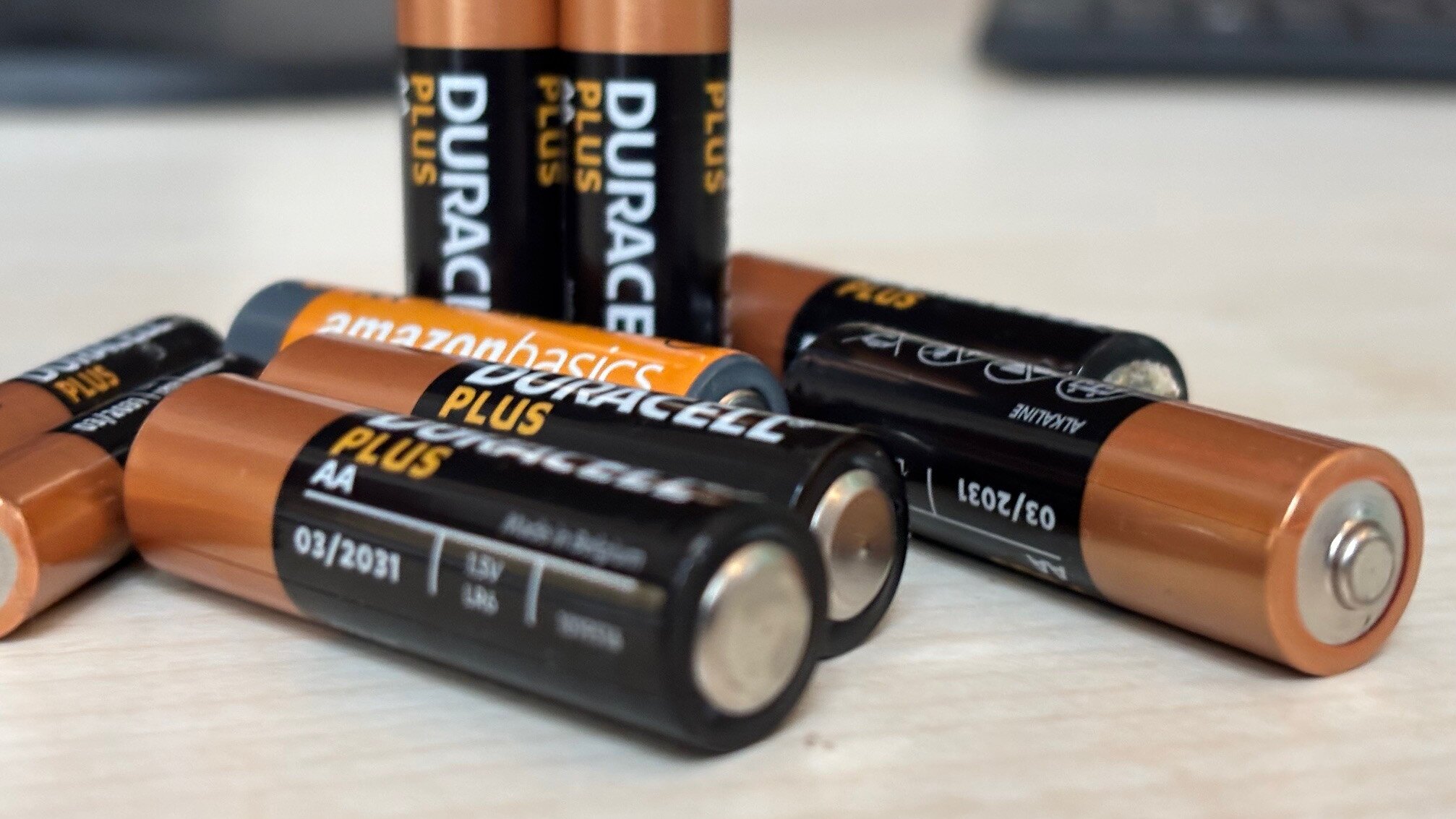 Batterien liegen durcheinander
