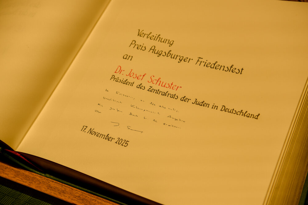 Verleihung des Augsburger Friedenspreises 2025 an Dr. Josef Schuster, Vorsitzender des Zentralrats der Juden in Deutschland. 