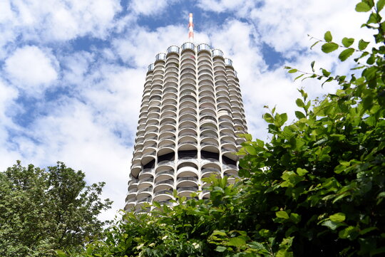 der-hotelturm-ist-ein-denkmal