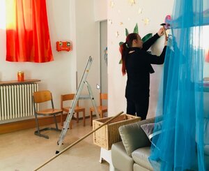Von Geburtstagsbriefen bis zum Märchenzimmer: Hort an der Elias-Holl-Grundschule hält Kontakt zu Kindern und gestaltet neue Räume