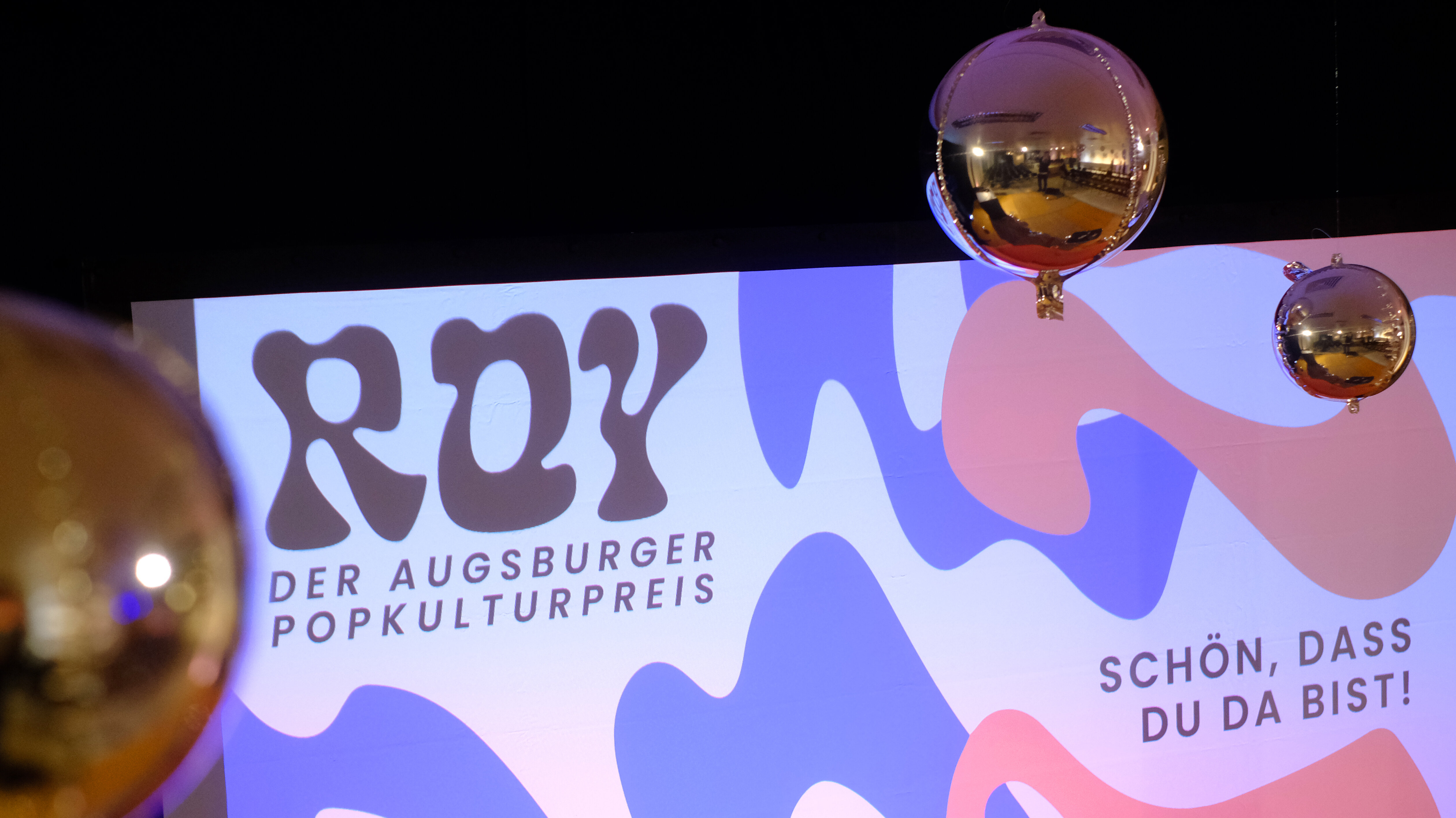 Das Logo des Popkulturpreises Roy in lila