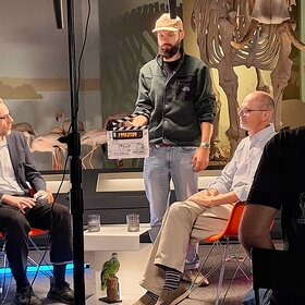 Biologe Prof. Chris Thomas im Gespräch mit Moderator Prof. Dr. Bertolt Meyer.