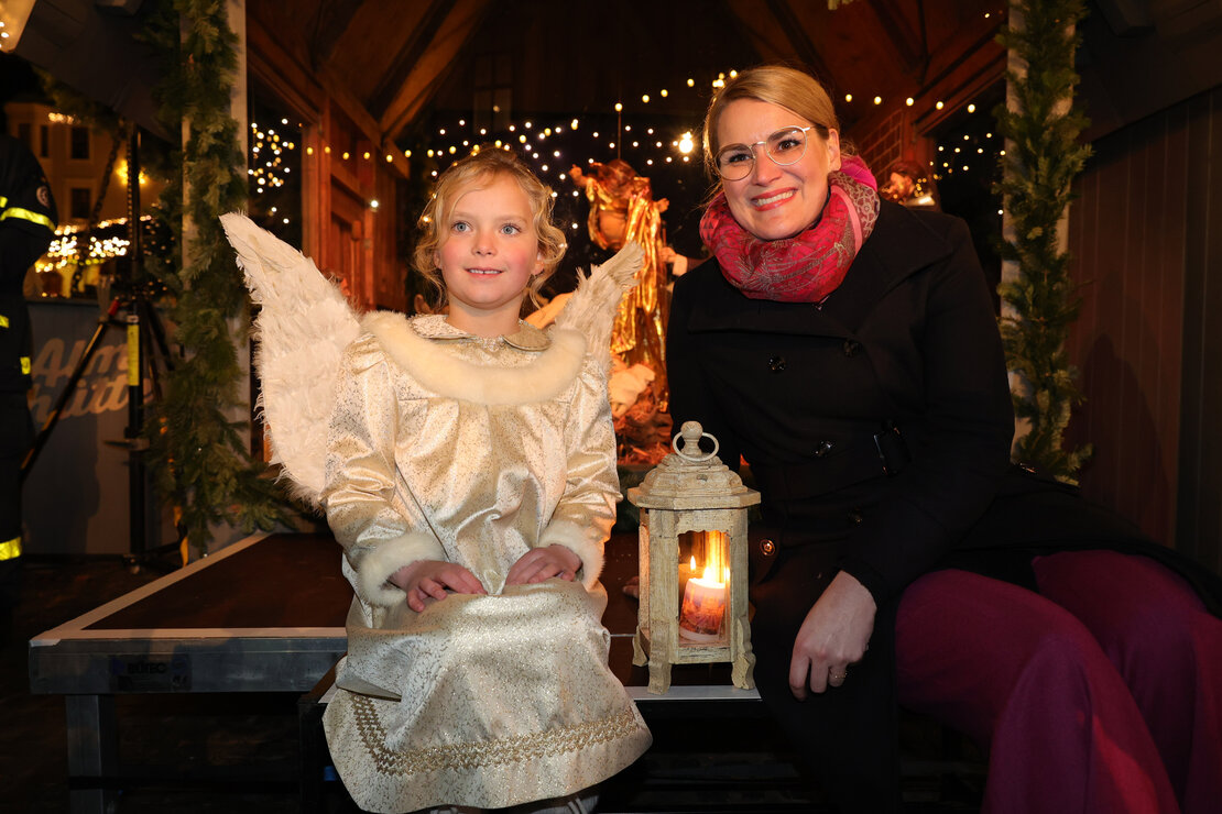 Wenn das Licht zur Krippe kommt, ist der Augsburger Christkindlesmarkt