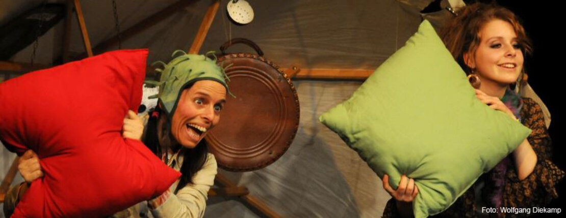 Rund 300 Kulturevents für Kinder finden jährlich im Kulturhaus abraxas statt. Quelle: Wolfgang Diekamp Rund 300 Kulturevents für Kinder finden jährlich im Kulturhaus abraxas statt. Quelle: Wolfgang Diekamp