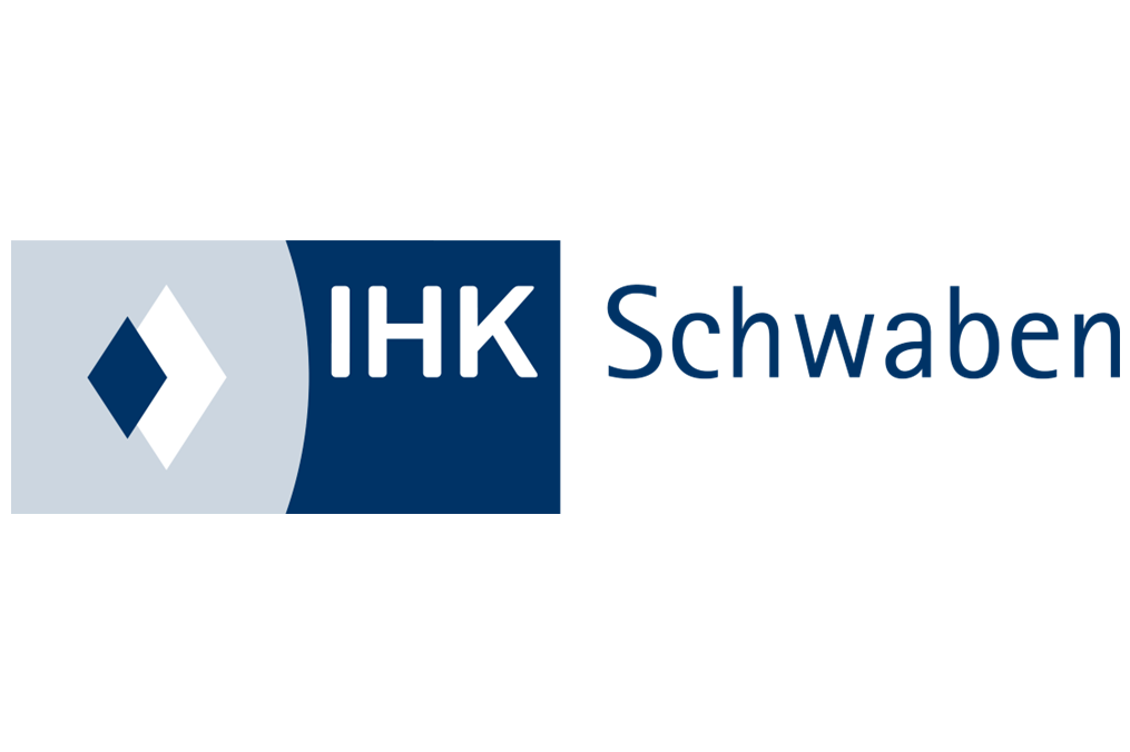 Logo der IHK (Schriftzug IHK Schwaben in Blau, weiß und zwei überlappende Rauten in den gleichen Farben)