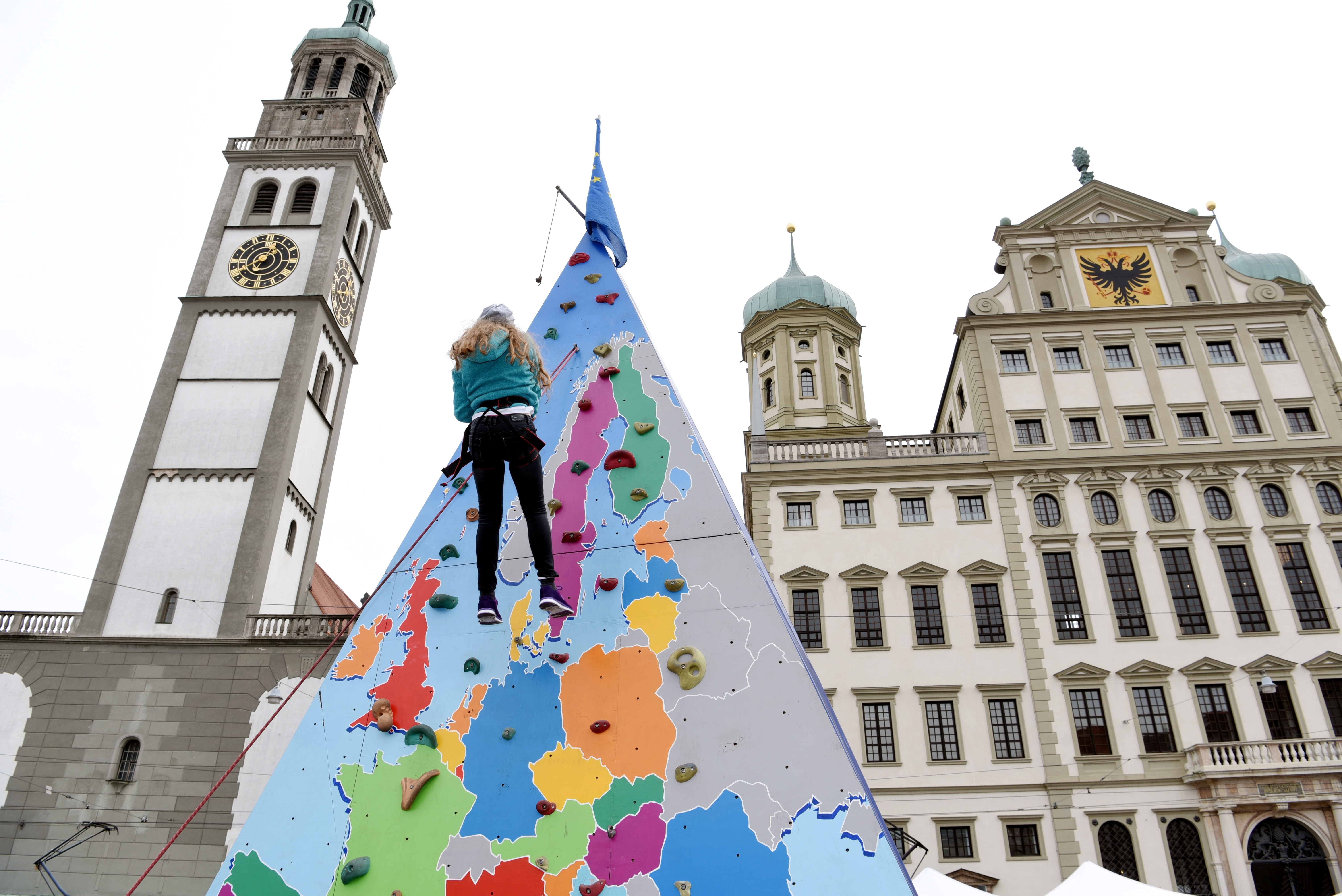 Europawoche auf dem Augsburger Rathausplatz Augsburg Europawoche