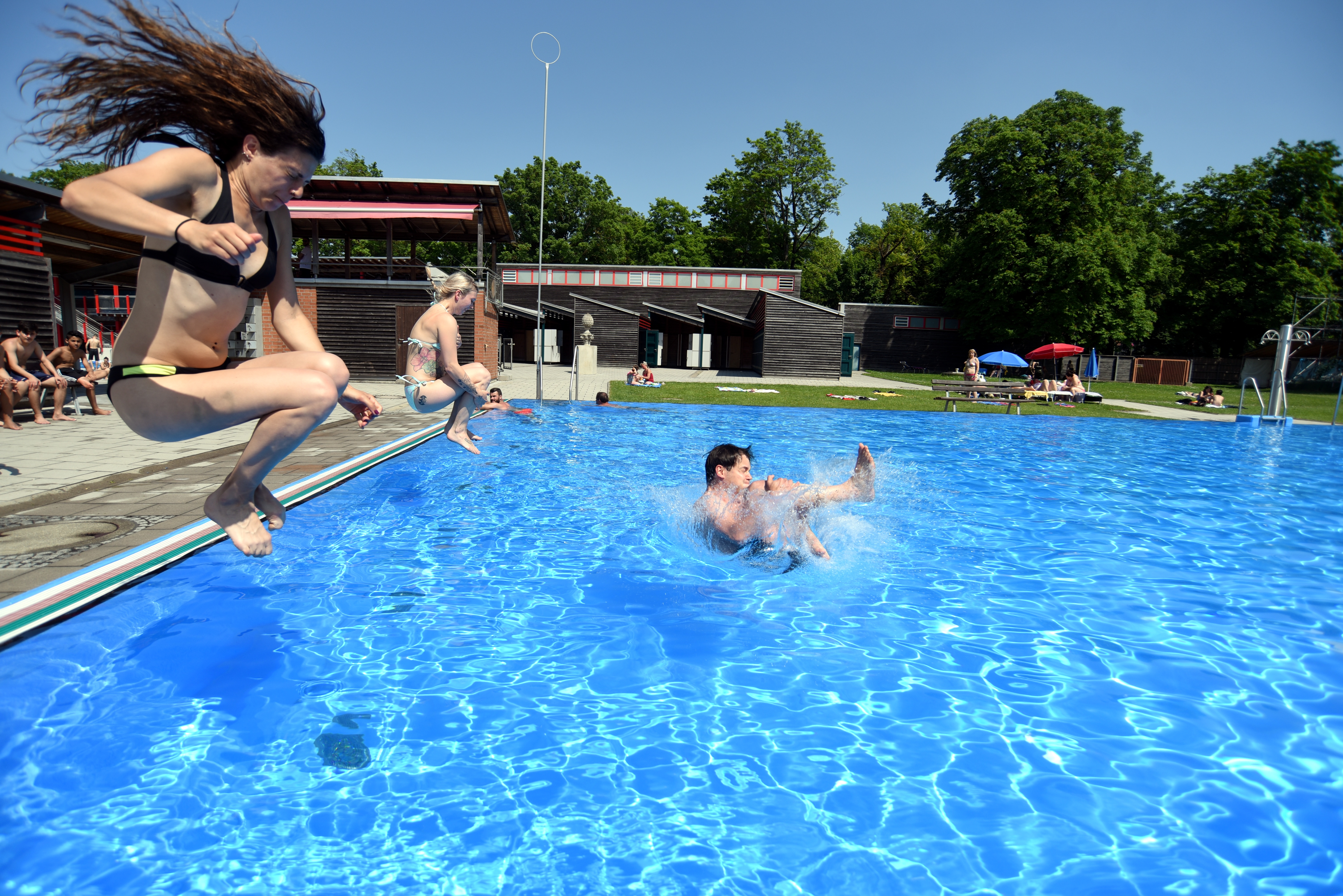 Familienbad 2019. Foto: Ruth Plössel Familienbad 2019. Foto: Ruth Plössel