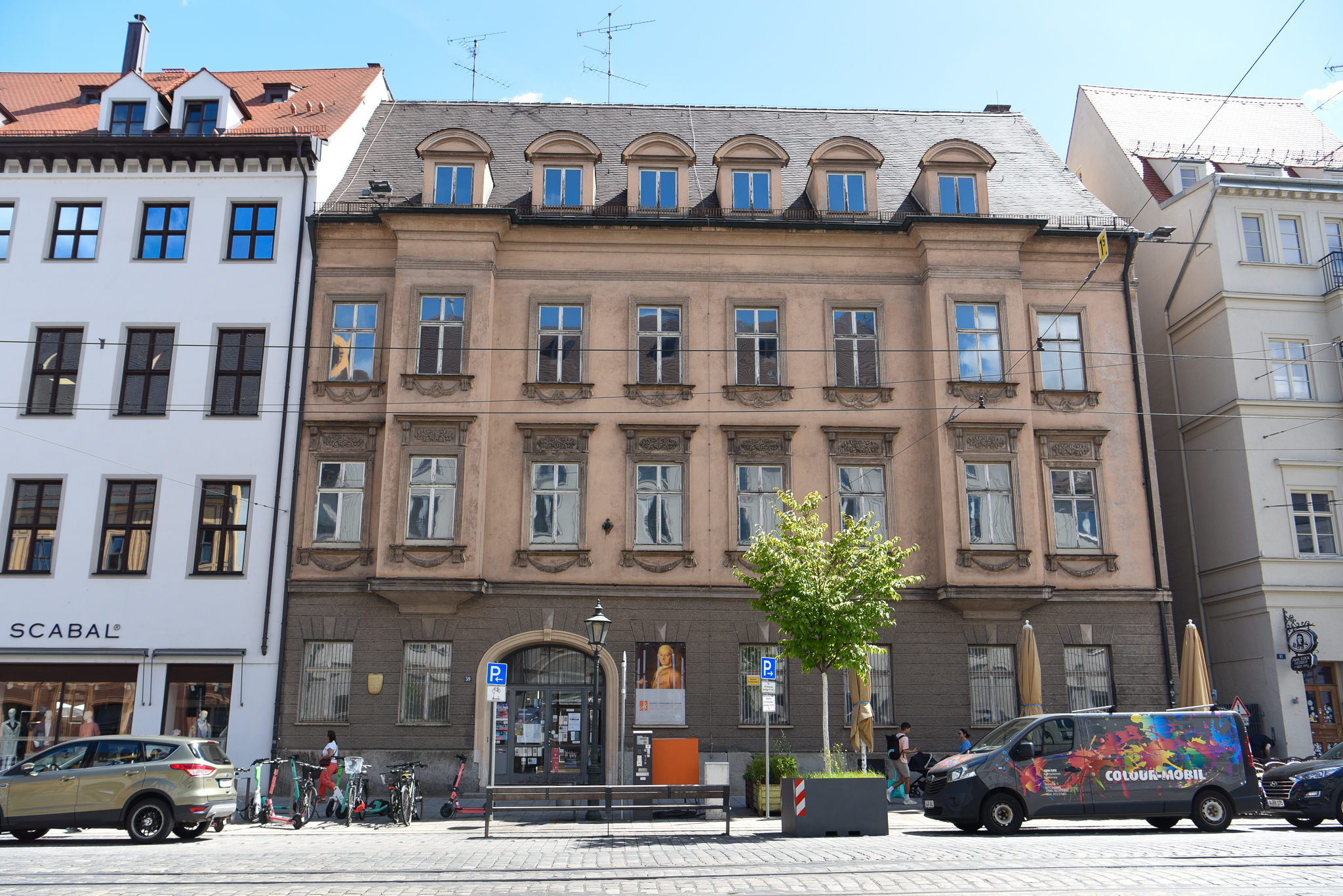 Das ehemalige Mozart-Konservatoriums in der Maximilianstraße 59